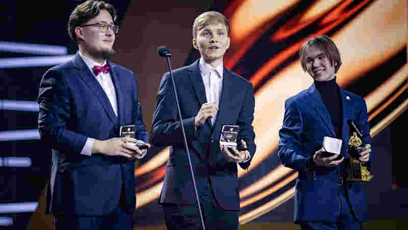 G2和 Spirit 在StarLadder布达佩斯Major 2025第三阶段以两场胜利结束了这一天